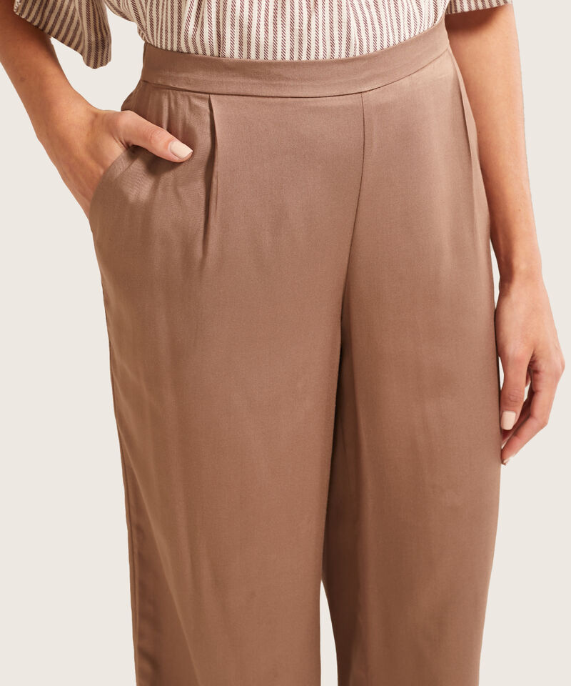 Pantalón Unicolor  Fluido Pretina En Frente Lisa