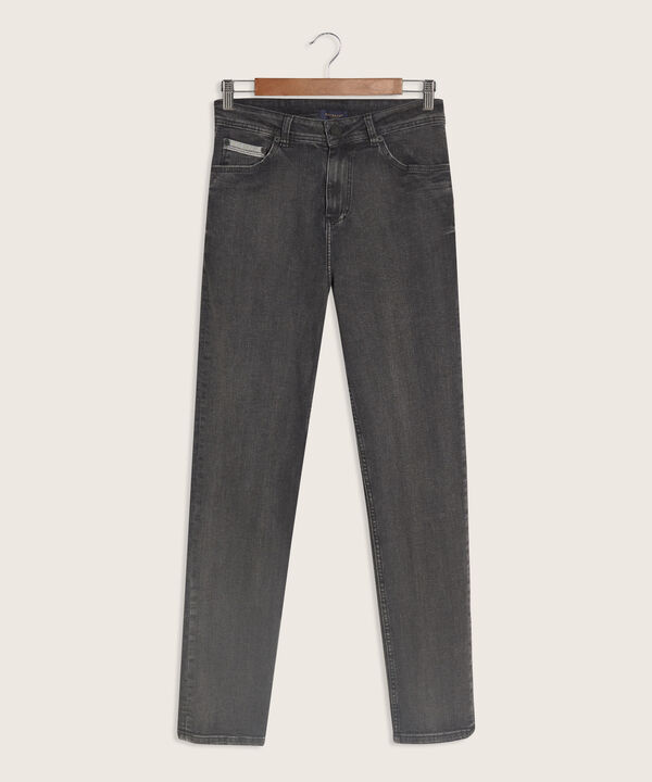 Jean Slim Tono Gris Oscuro
