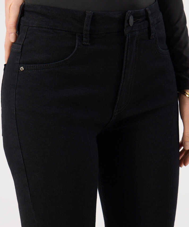 Jean Curvy Tono Oscuro