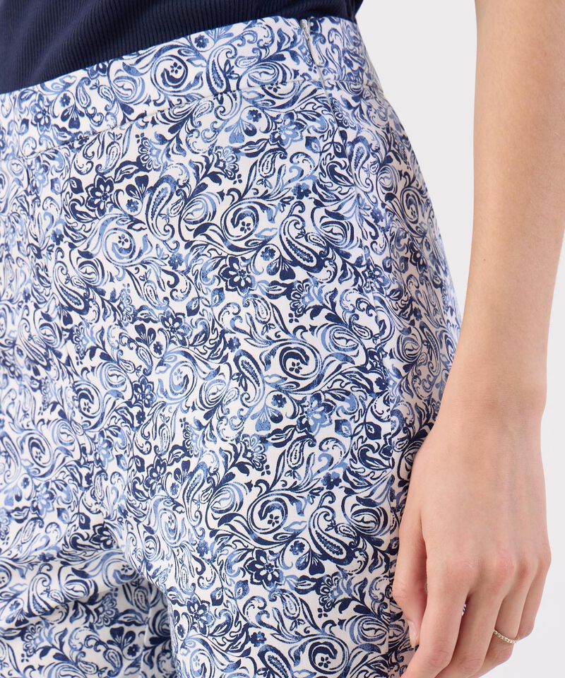 Pantalón Slim Fit Estampado Floral Tobillero