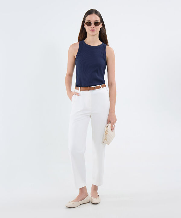 Pantalón Chino Básico image number null