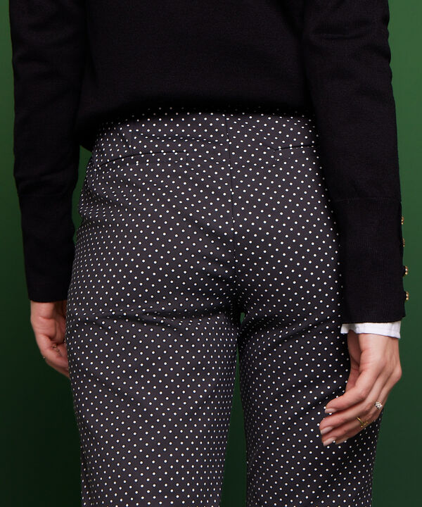 Pantalón Básico Estampado De Puntos