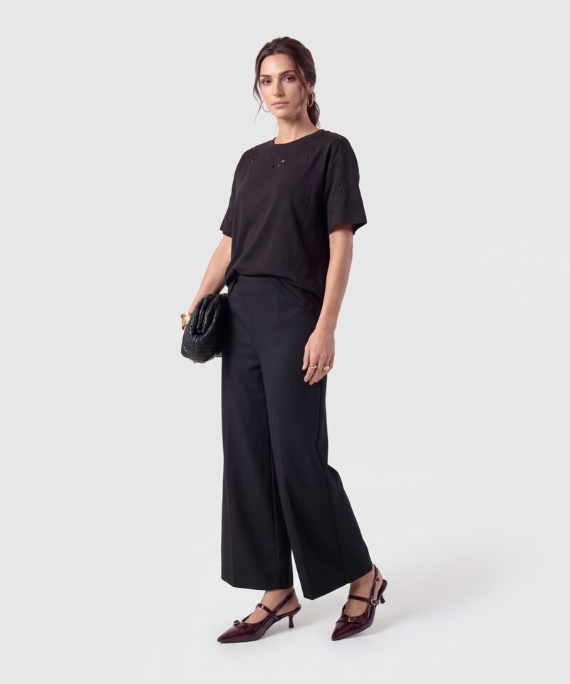 Camiseta Con Bordado Calado Para Mujer