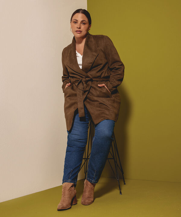 Chaqueta en Suede con Cinturón  image number null