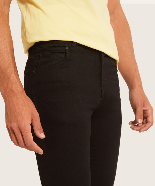 Jean Slim Semi-Ajustado image number null