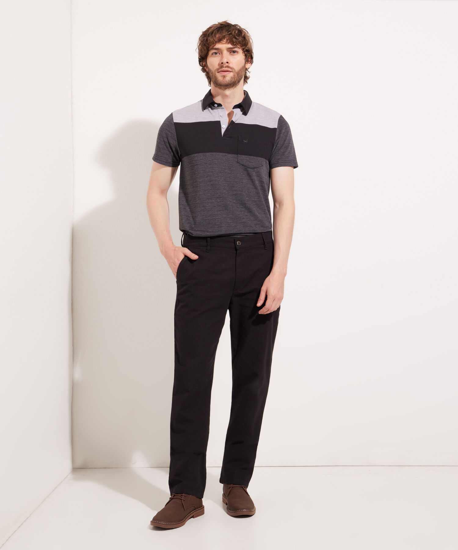 Pantalón Tipo Chino con Bolsillos