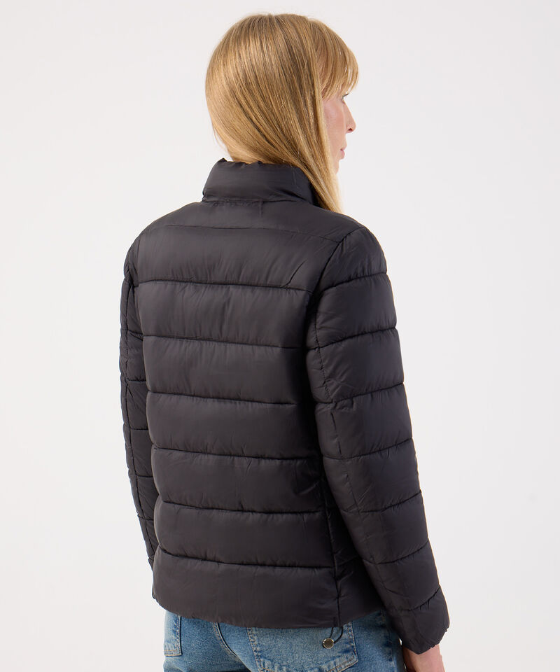 Chaqueta Acolchada de Cuello Alto