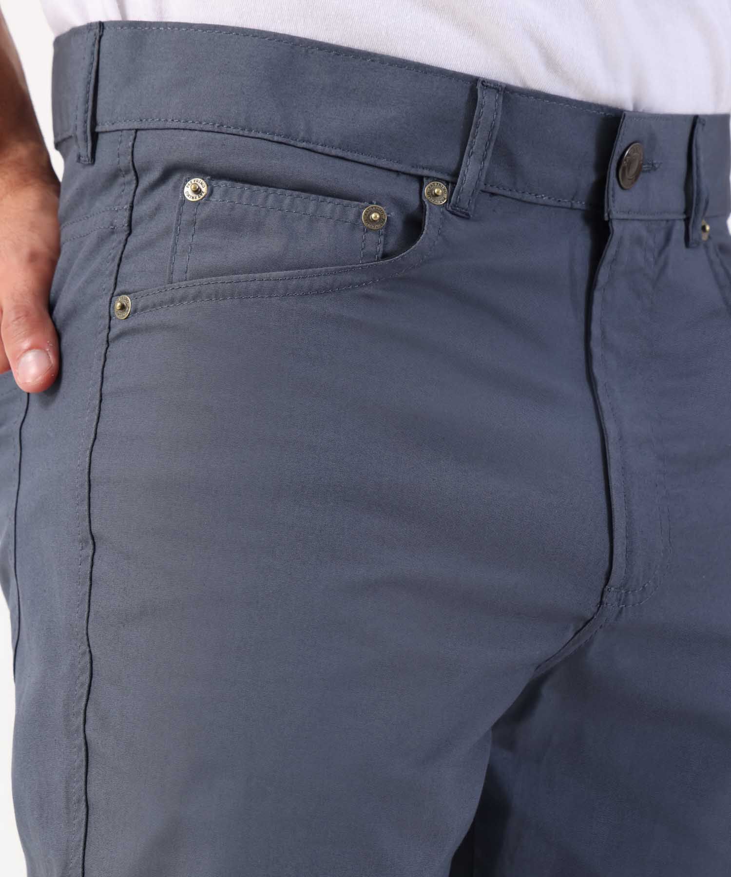 Pantalon Unicolor 5 Bolsillos Silueta Regular Fit