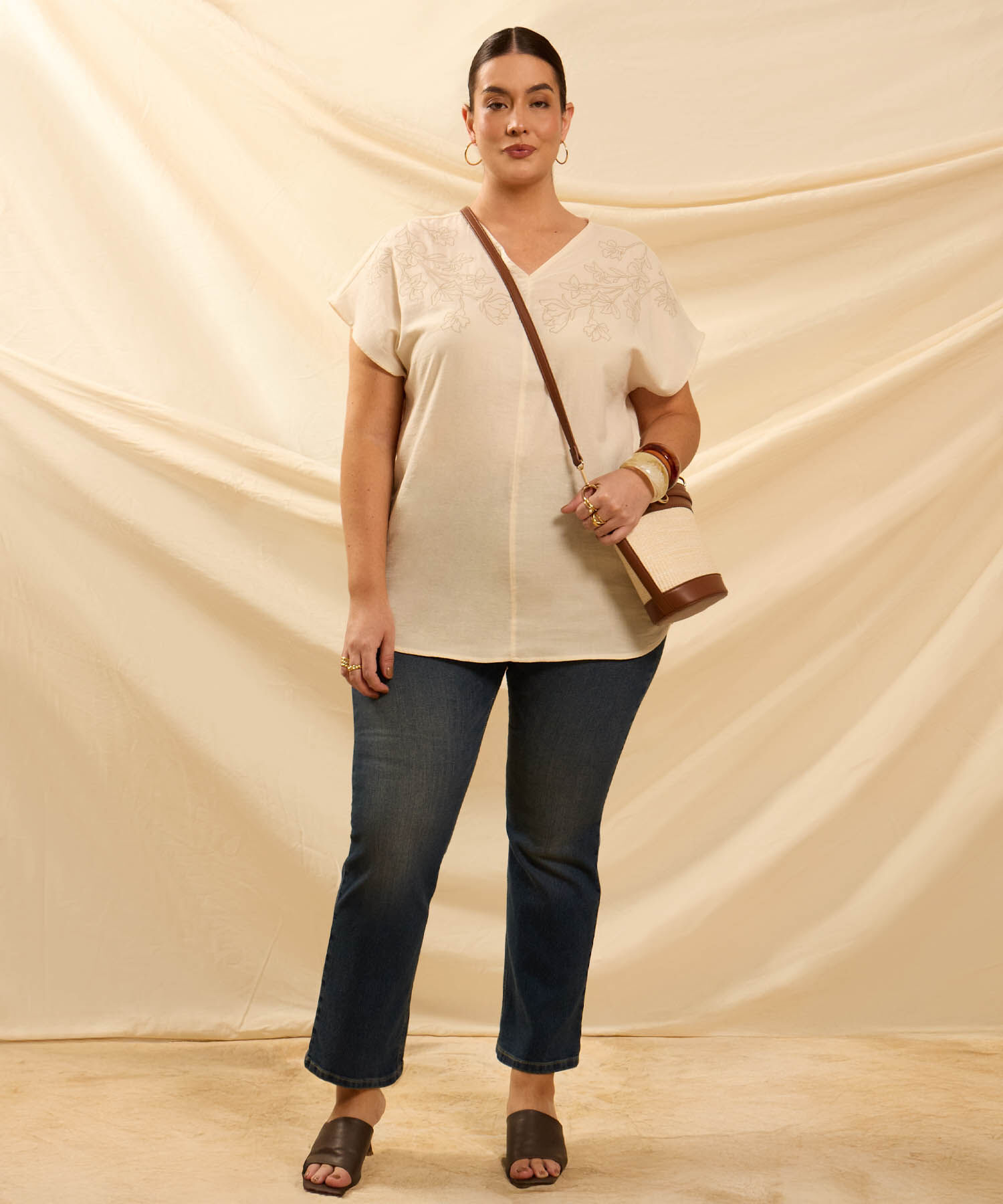 Blusa Con Bordado En Hombros Para Mujer Curvy