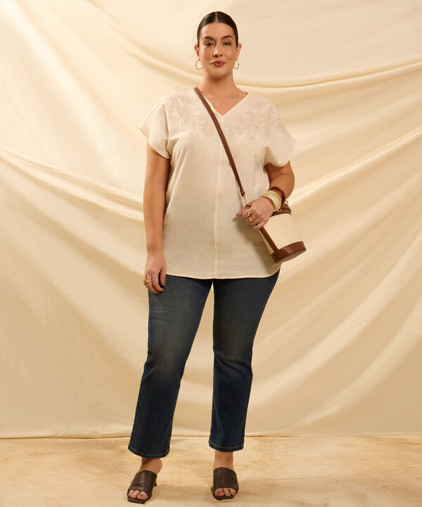 Blusa Con Bordado En Hombros Para Mujer Curvy