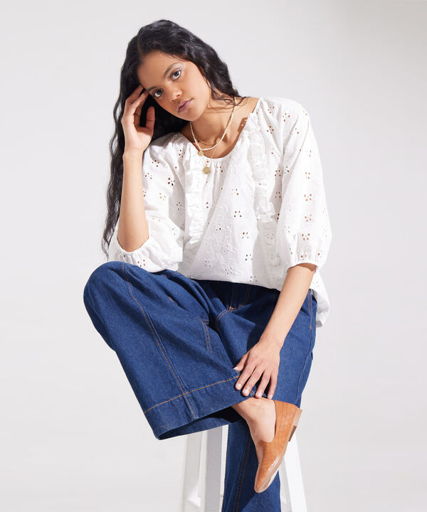 Blusa Manga 3/4 Con Arandela En Frente Unicolor