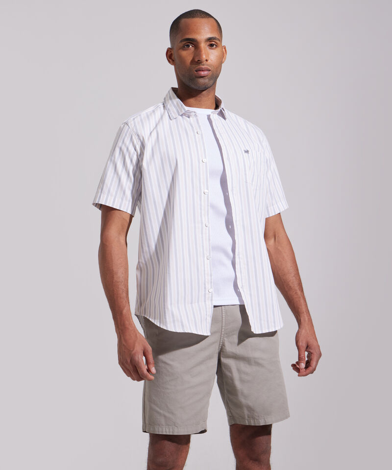 Camisa Prete&ntilde;ida Manga Corta Con Bolsillo Y Silueta Regular Fit