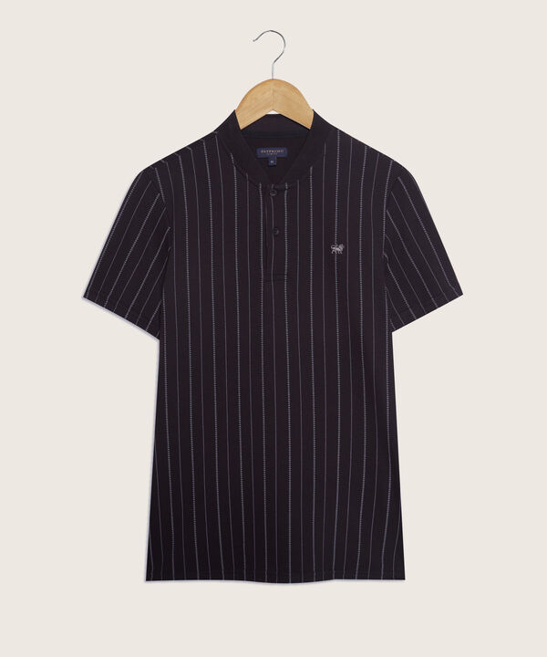 Polo Estampada, Cuello Mao Tejido Con Textura, Silueta Slim Fit