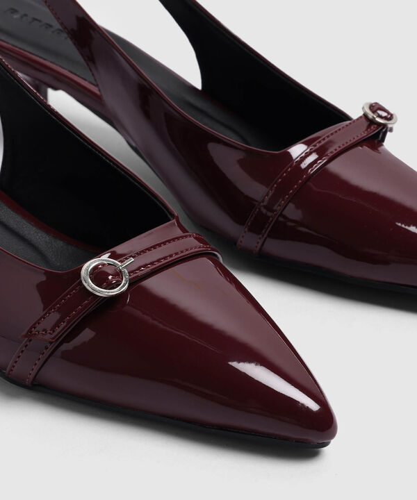 Zapato Slingback Punta Fina Y Tac&oacute;n