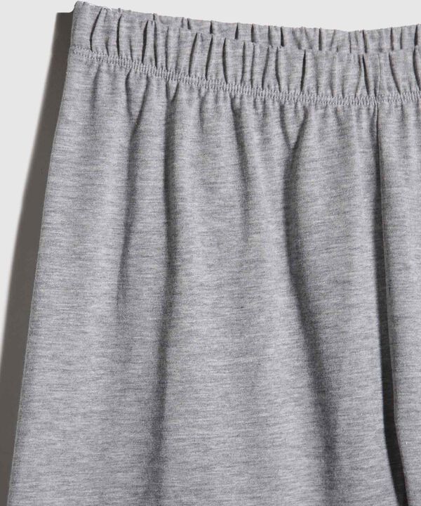 Pijama Junior Camiseta M/C Cuello Redondo/Pantaloneta Unicolor - Lineas