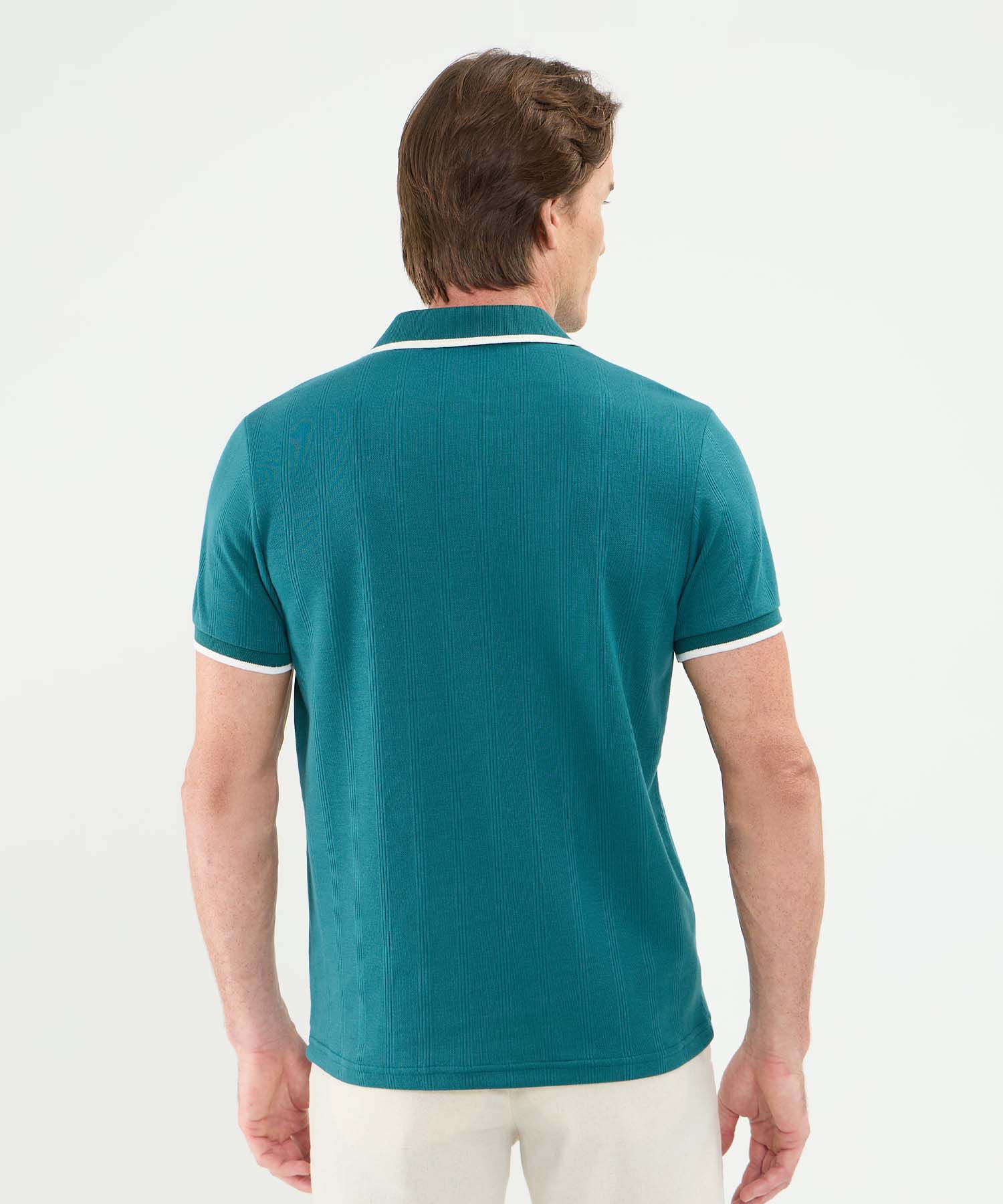 Polo Unicolor, Cuello, Puños Y Pechera Tejida