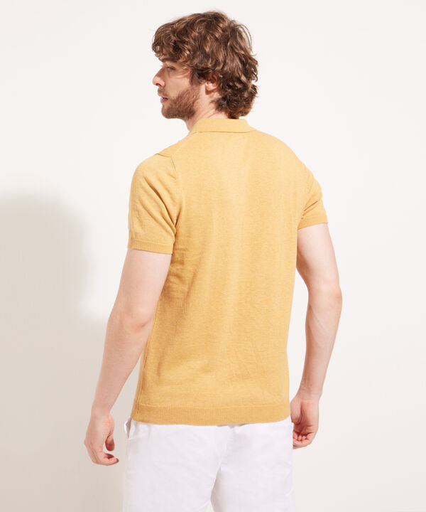 Polo Unicolor Cuello Y Puños En Rib