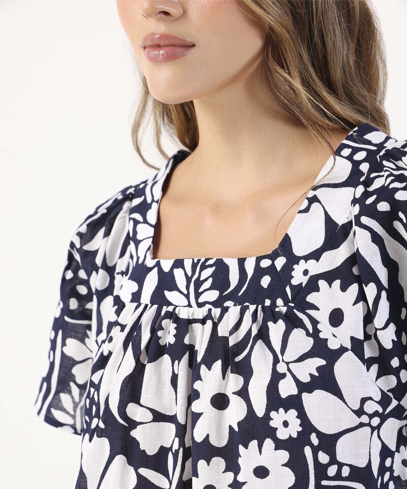 Blusa Estampada Con Escote Cuadrado 