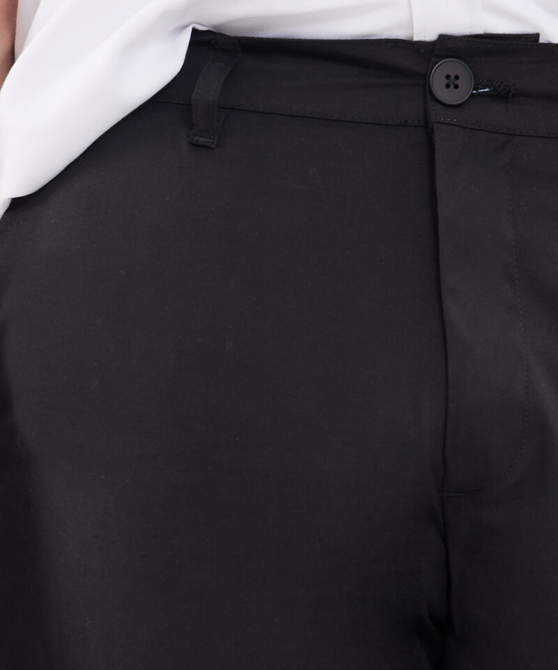 Pantalón Chino Unicolor Con Silueta Slim Fit