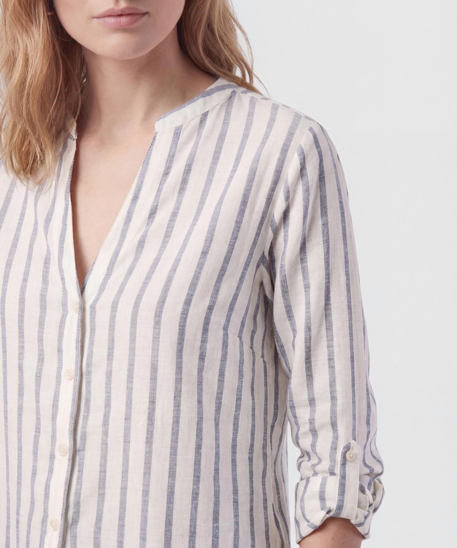 Camisa Cuello Neru Con Manga Ajustable Para Mujer