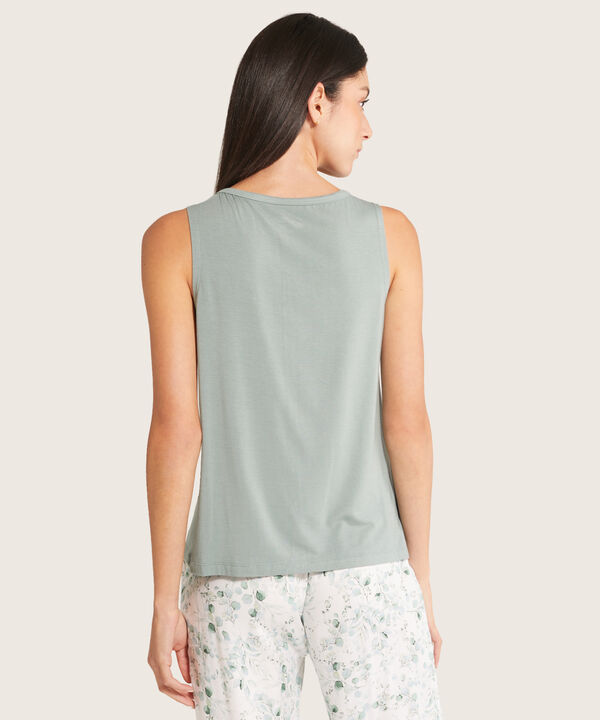 Camiseta Con Pechera Simulada
