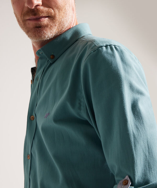 Camisa Oxford Con Bolsillo