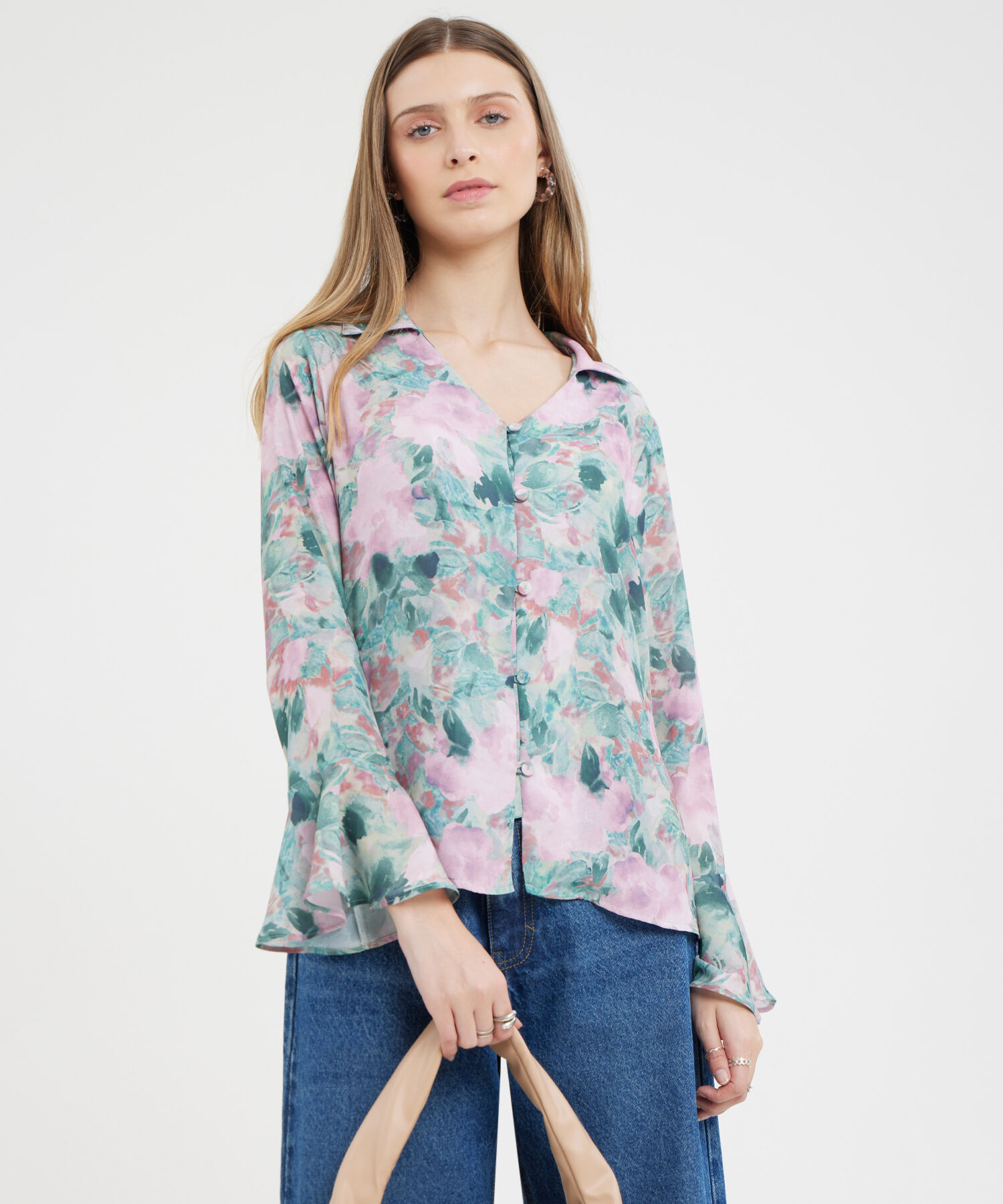 Camisa Estampada Manga Larga Con Volante