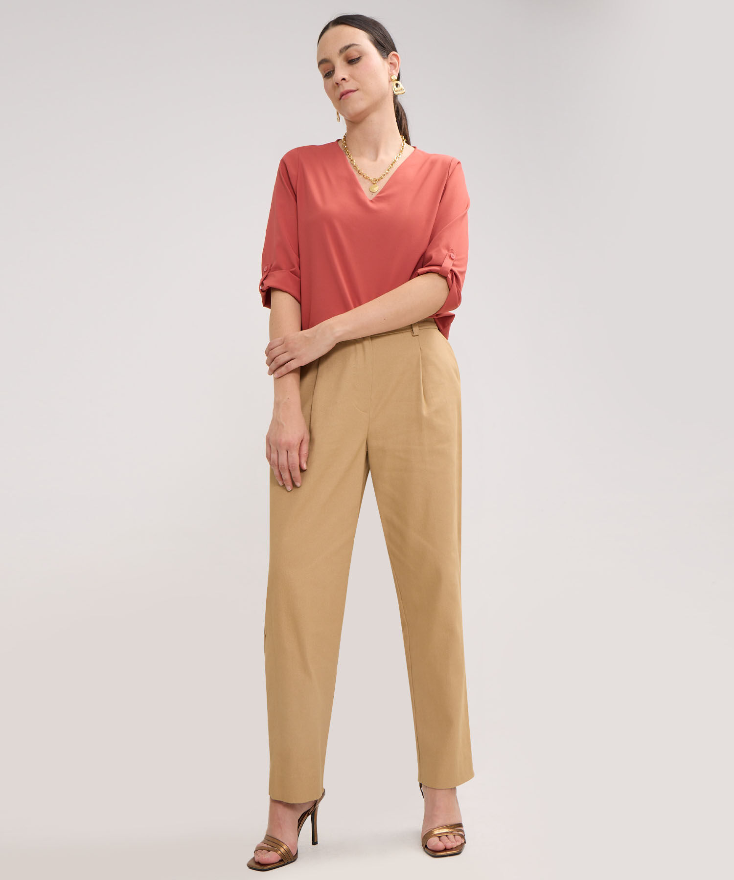 Pantalon Unicolor Recto, Tiro Alto Con Resorte En Posterior