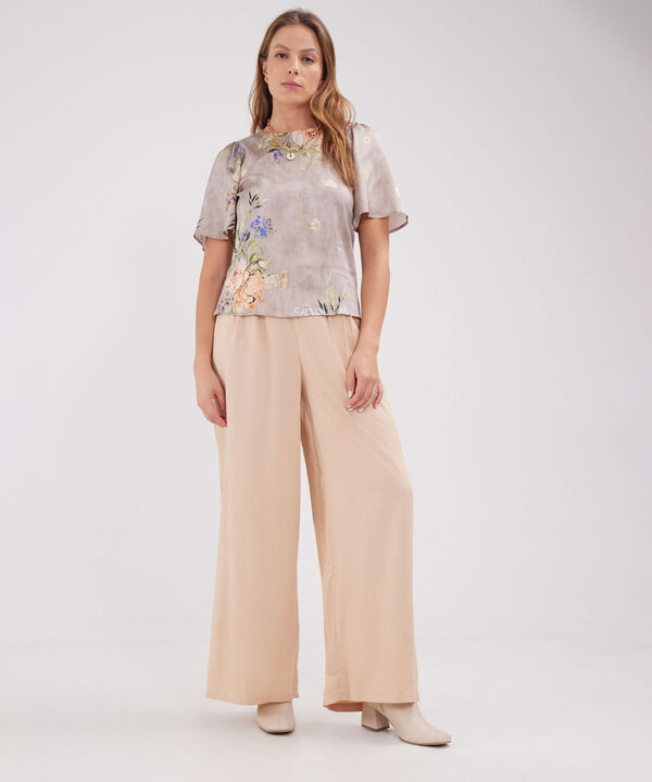 Blusa Similar Estampada Cuello Redondo image number null