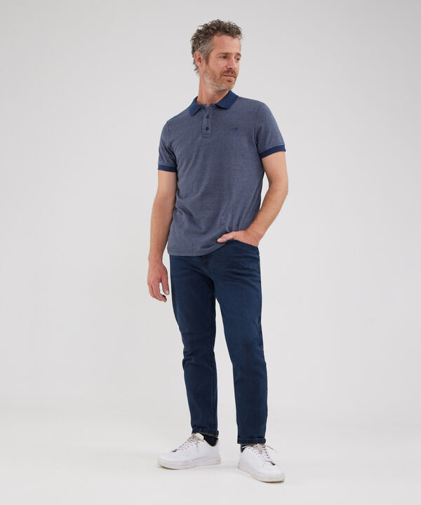 Polo Unicolor Con Textura, Cuello Y Puños Tejidos, Silueta Slim Fit, Lineas image number null