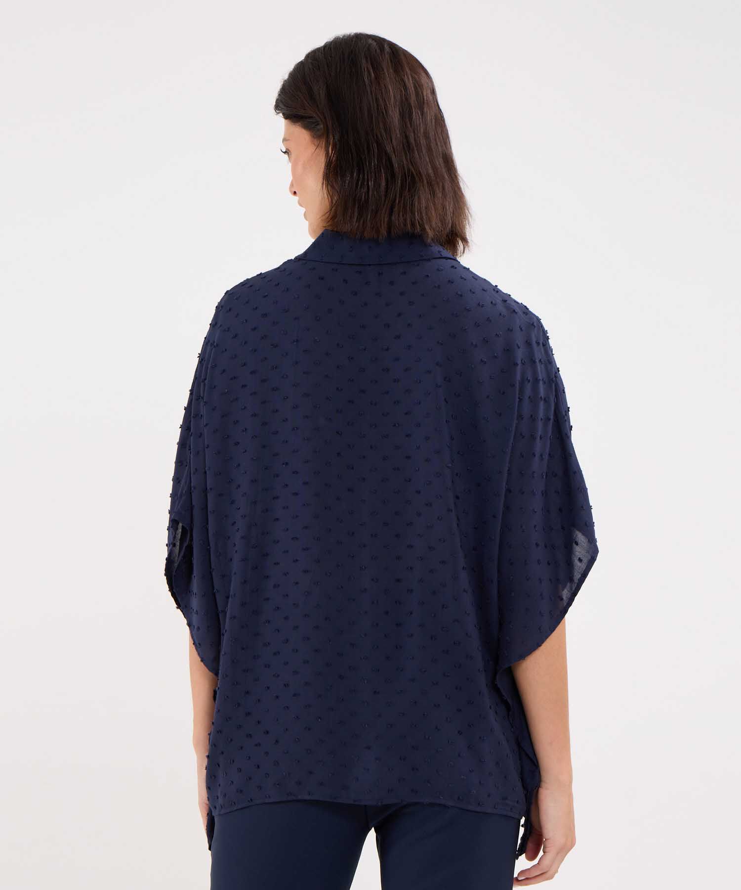 Camisa con Lunares en Tela