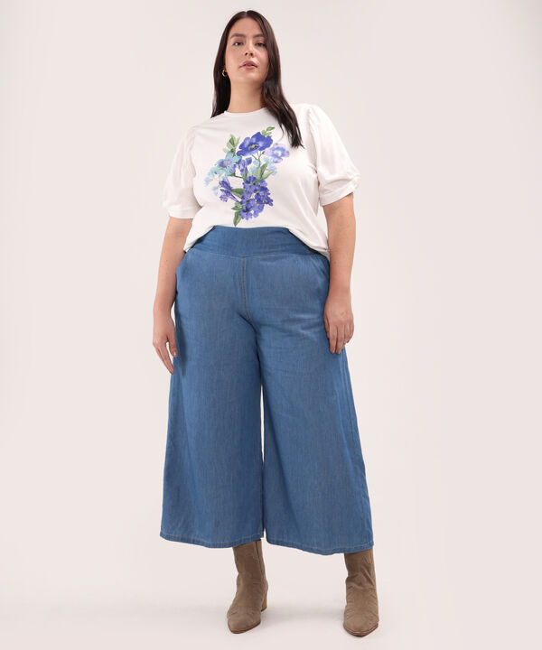 Camiseta Unicolor Con Screen Y Lentejuelas