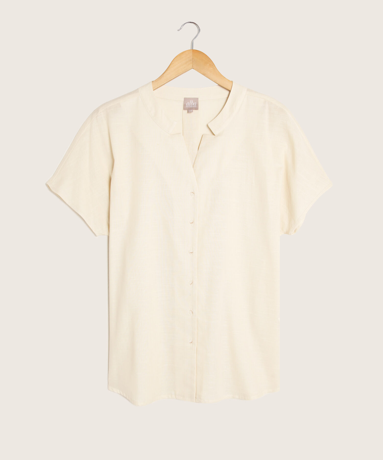 Blusa Unicolor Manga Corta, Cuello En V Con Botonadura En Frente