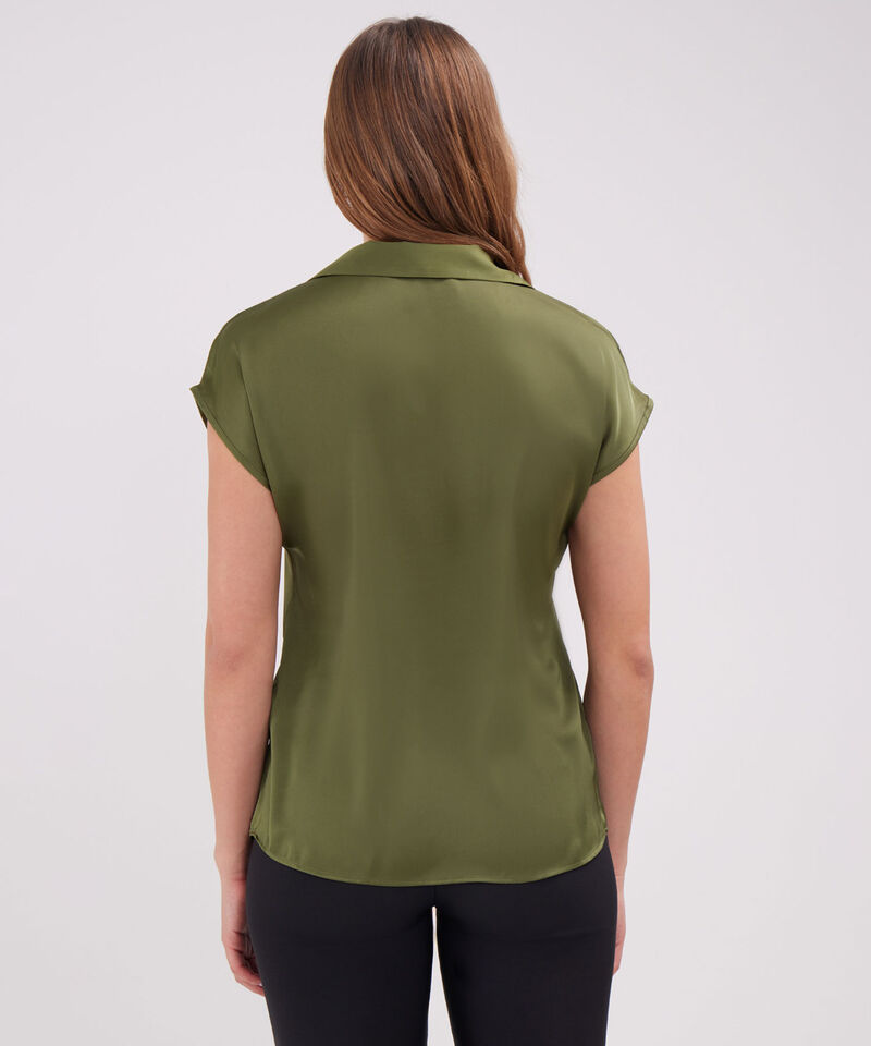 Blusa Manga Corta Corrida Unicolor  En Satin