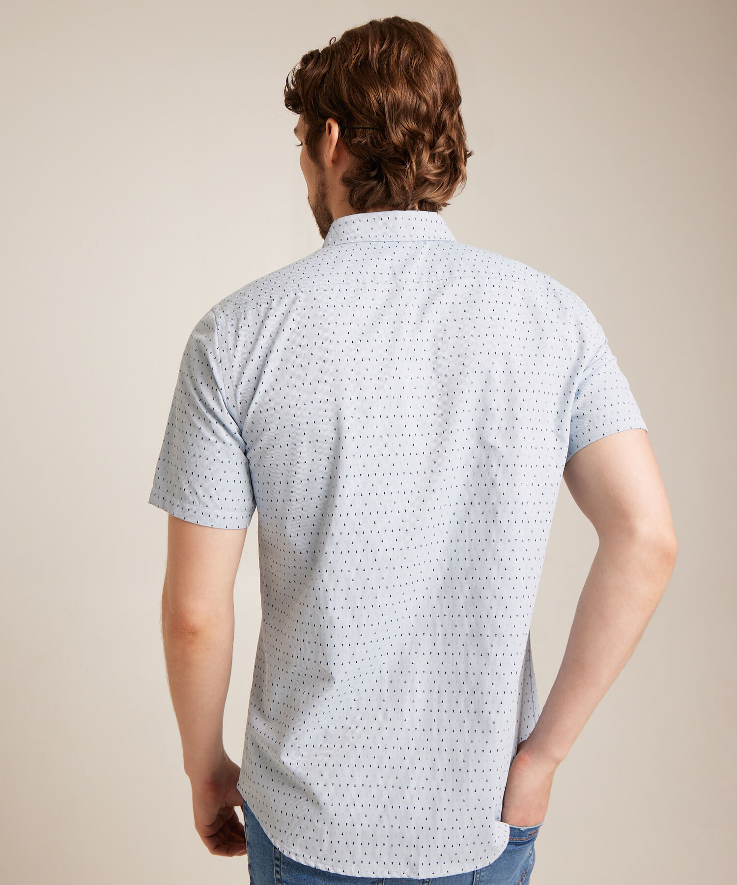 Camisa Estampada Texturizada, Manga Corta Con Bolsillo Y Silueta Slim Fit, Sunset Dust Línea Moda