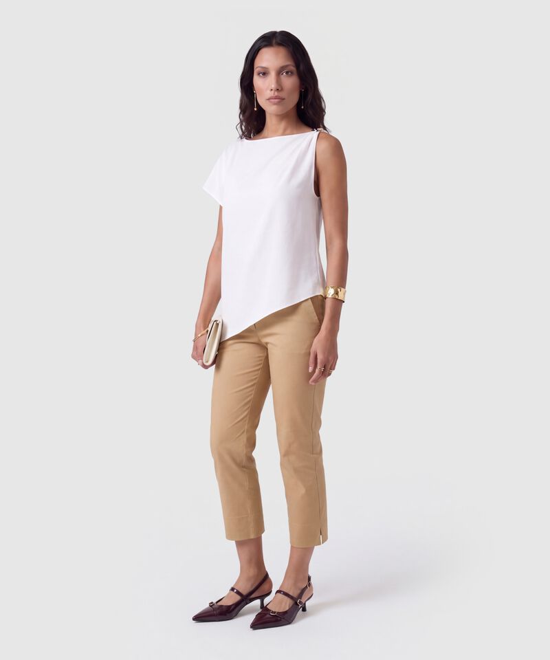 Blusa Asim&eacute;trica Con Herraje Para Mujer