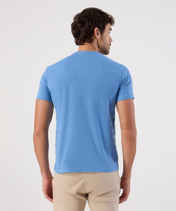 Camiseta Texturizada Con Bolsillo Para Hombre
