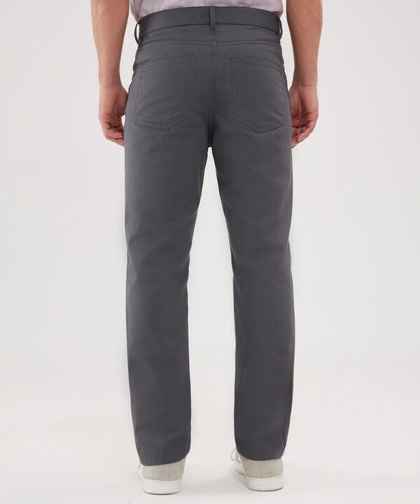 Pantalon Unicolor, 5 Bolsillos, Silueta Regular Fit