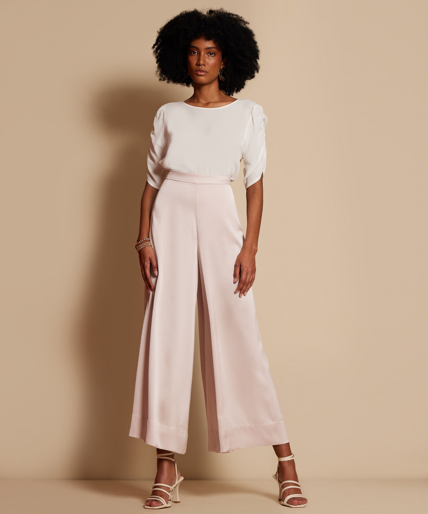 Pantalon Palazzo Fluido Unicolor Tela Textura Compra Online Patprimo