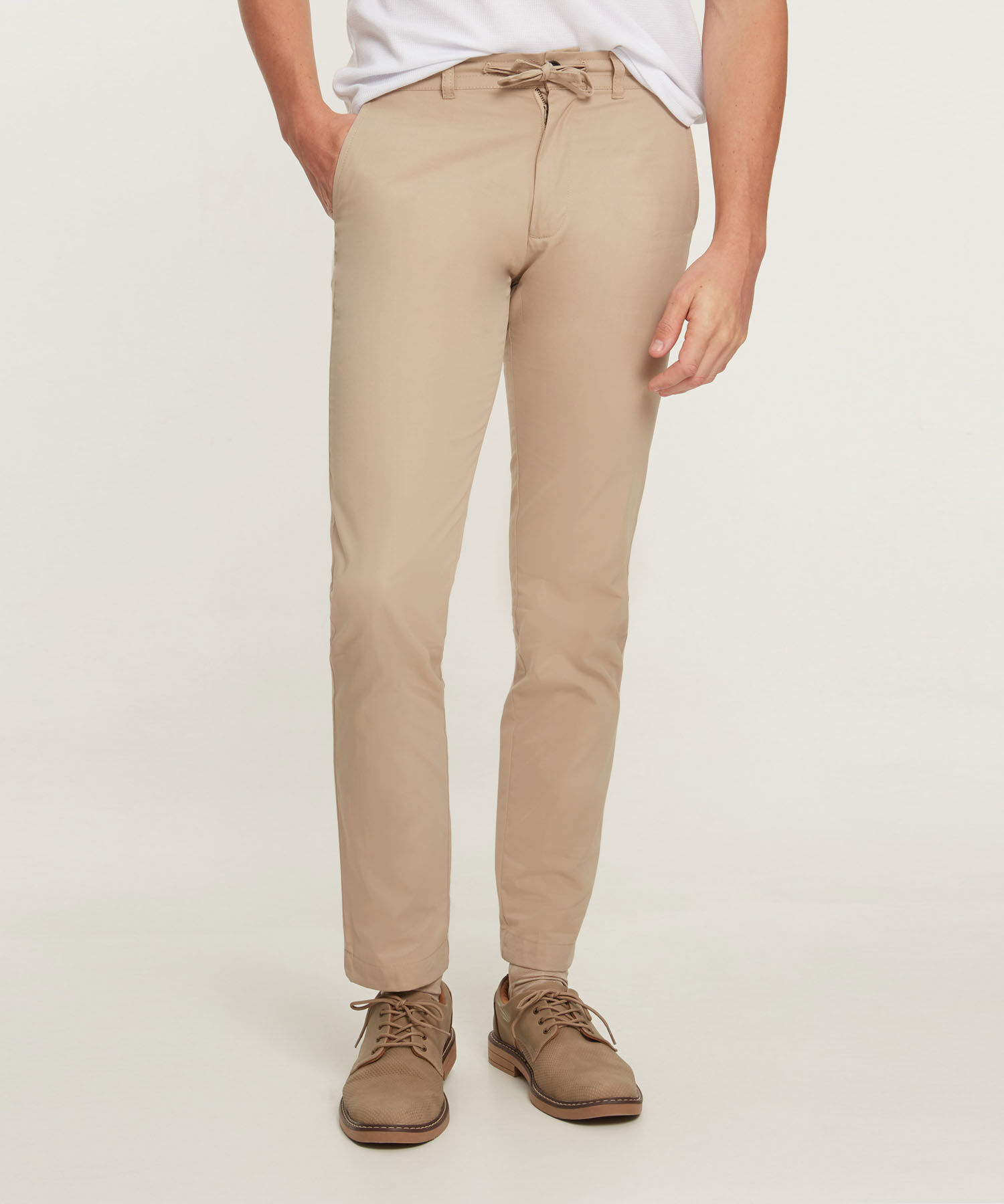 Pantalon Chino Unicolor Con Cordón