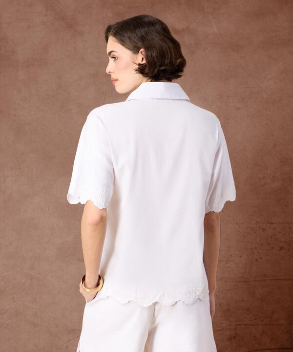 Camisa Blanca Manga Corta Borde Ondulado