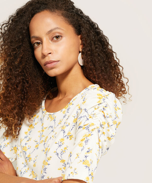 Camiseta Estampada Con Ruche image number null