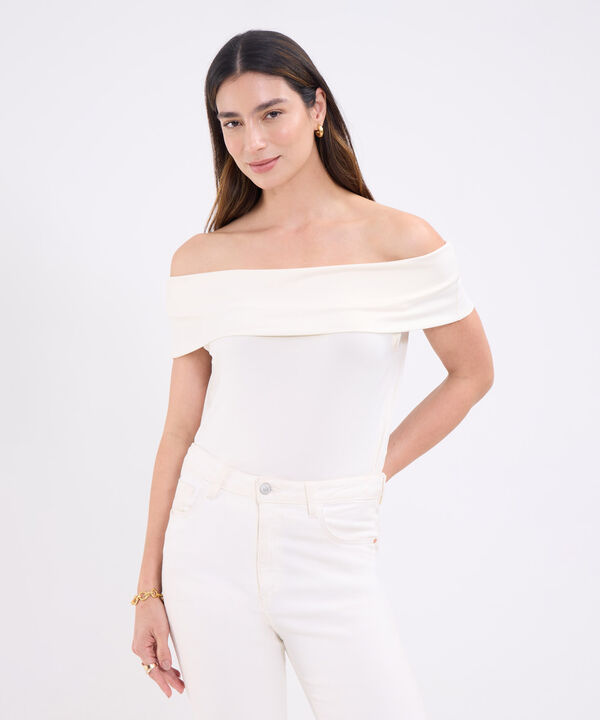 Camiseta cuello bandeja para mujer image number null