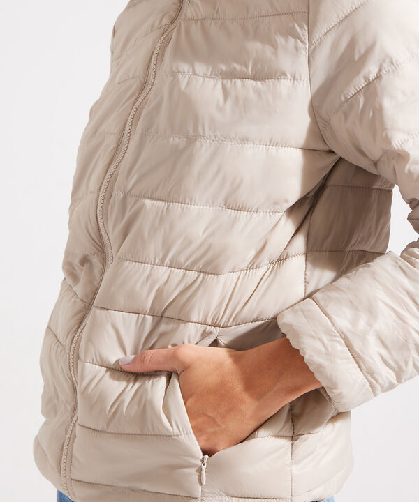 Chaqueta Acolchada Manga Larga Con Rib image number null