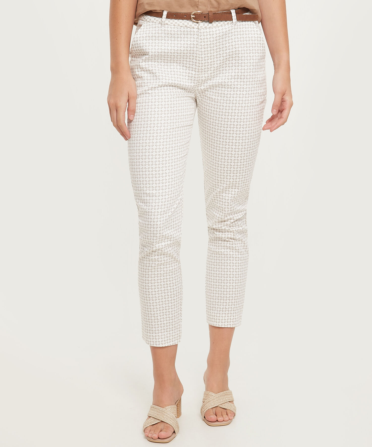 Pantalón Básico Bolsillos Diagonal Estampado Con Cinturón