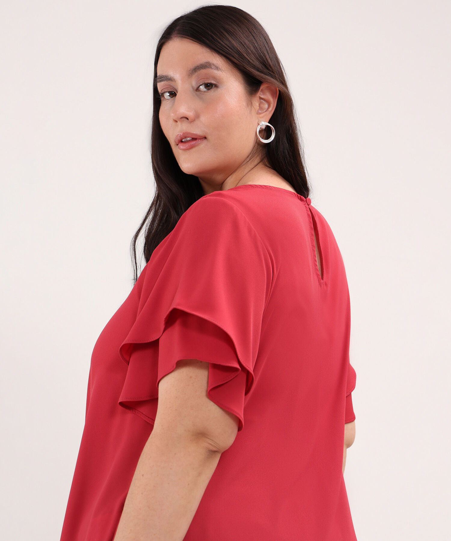 Blusa Unicolor Con Mangas Tipo Gola