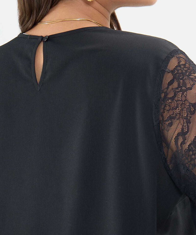 Blusa con Encaje