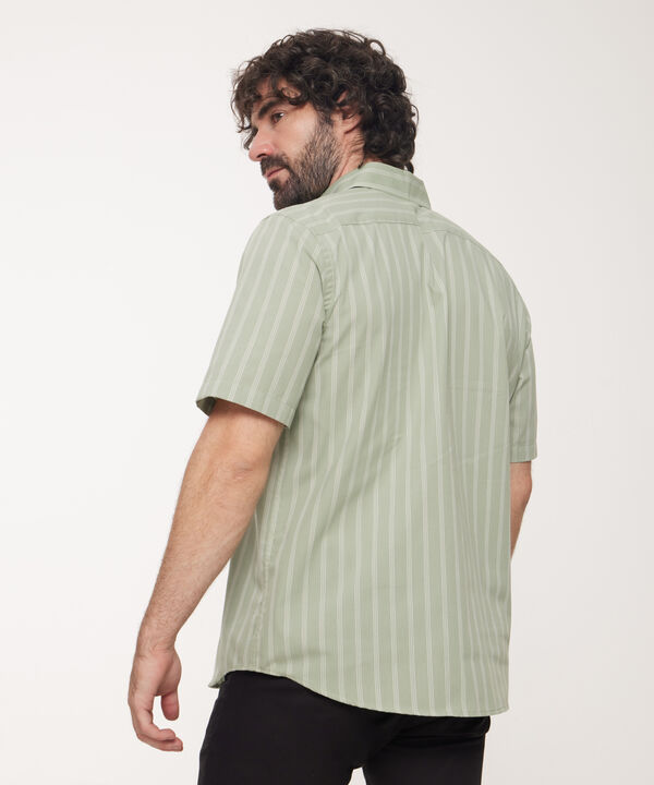 Camisa Silueta Regular Fit