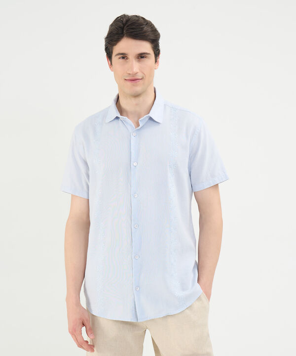 Guayabera con Bordado image number null