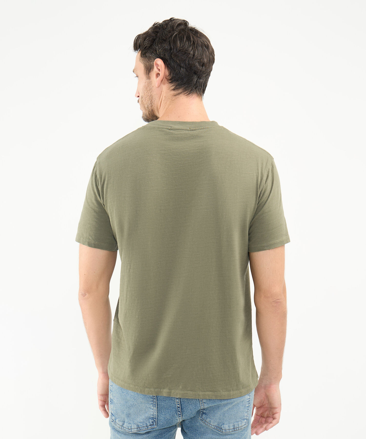 Camiseta con Aplique Bordado